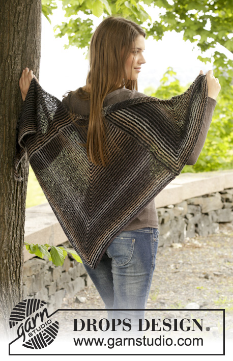 Line Of Sight / DROPS 158-29 - Knitted DROPS shawl in garter st with domino squares in Alpaca and Delight.