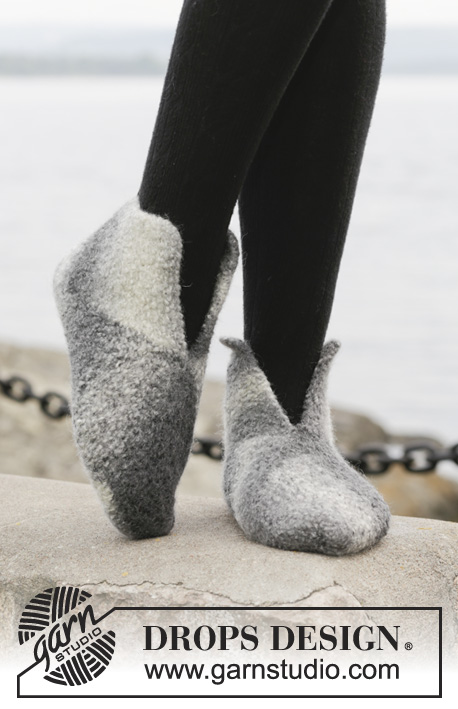 Elfies / DROPS 158-50 - Felted DROPS slippers in garter st in ”Big Delight”. Size 35-43