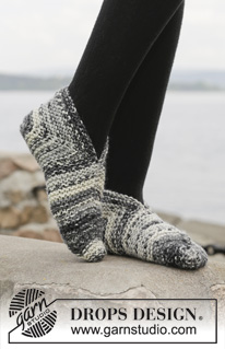 Free patterns - Men's Socks & Slippers / DROPS 158-52