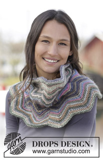 Fleur / DROPS 165-27 - Knitted DROPS neck warmer with zig-zag pattern in ”Big Delight”.