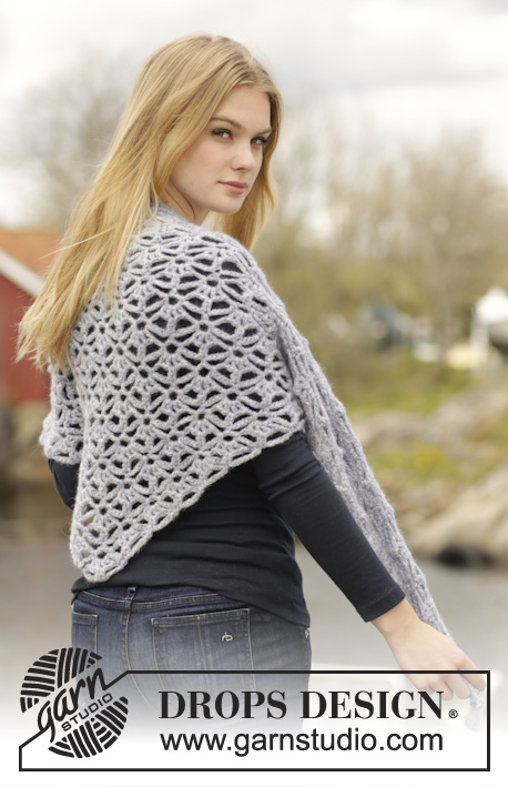 Frost Flowers / DROPS 166-12 - Crochet DROPS shawl with lace pattern in ”Air”.