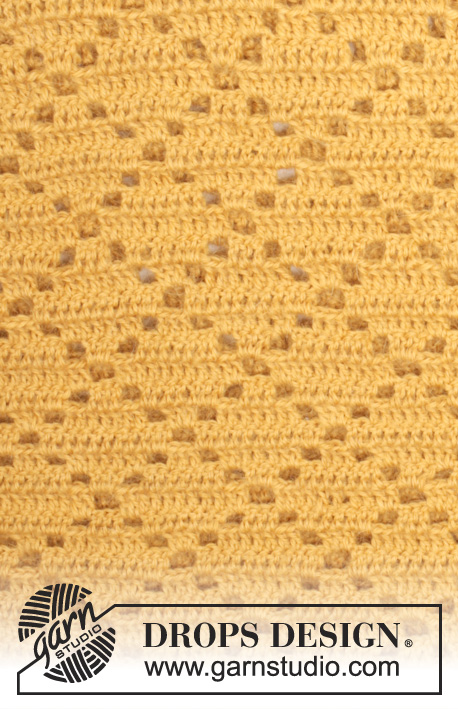 Vintage Honeycomb / DROPS 166-17 - Ażurowy rozpinany sweter DROPS na szydełku, z szalowym kołnierzem, z włóczki „Alpaca”.  Od S do XXXL.