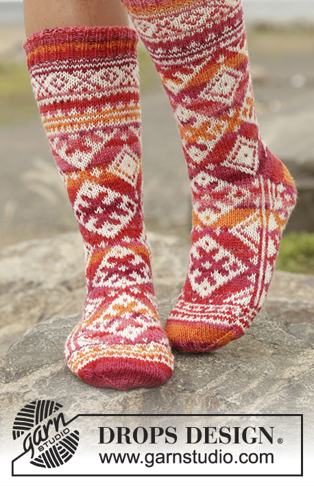 Mexican Sunset / DROPS 170-11 - Ponožky s norským vzorem pletené od špičky z příze DROPS Fabel. Velikost: 35 - 43