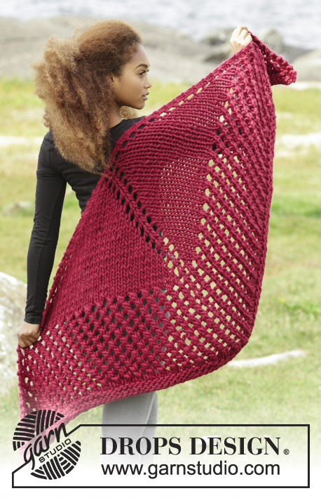 Autumn Fire / DROPS 172-37 - Knitted DROPS shawl with lace pattern in Polaris.