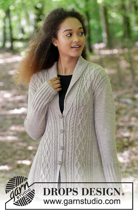 Morgan's Daughter Jacket / DROPS 179-14 - Veste avec col châle, torsades et forme trapèze, tricotée de haut en bas. Du S au XXXL
Se tricote en DROPS Flora.