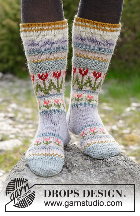 Always Winter / DROPS 179-36 - Kötött zokni színes norvégmintával 35-46-os méretben
A darabot DROPS Karisma fonalból készítjük.