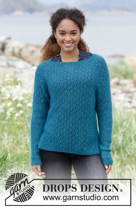 Song of the Sea / DROPS 181-22 - Knitted jumper with raglan, lace pattern, garter stitch and split in the side, worked top down. Sizes S - XXXL.
The piece is worked in DROPS Kid-Silk.