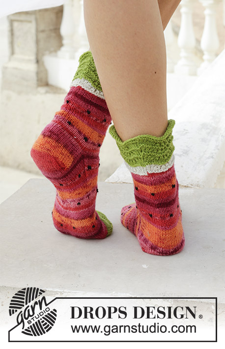 Fruity Feet / DROPS 189-26 - Strikkede sokker med vandmelonmønster. Størrelse 35-43. Arbejdet er strikket i DROPS Fabel