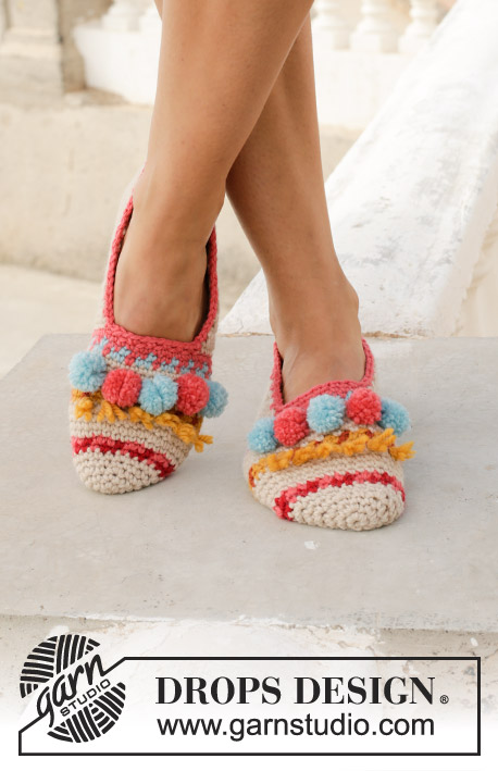 Let's Party / DROPS 189-35 - Crocheted slippers with multi-colored pattern, fringes and pompoms. Piece is crocheted in DROPS Nepal.