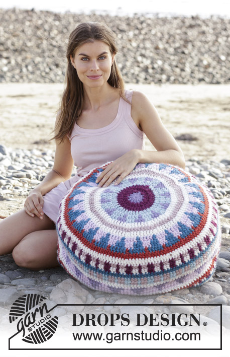 Summer Solstice / DROPS 189-6 - Crochet pouffe with multi-colored pattern. The piece is worked in DROPS Snow.