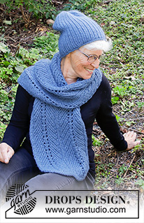City Chill / DROPS 192-36 - Knitted hat in 2 strands DROPS Air. Piece is knitted in the round, bottom up in rib.
Knitted scarf in 2 strands DROPS Air. Piece is knitted back and forth with rib and displacement.