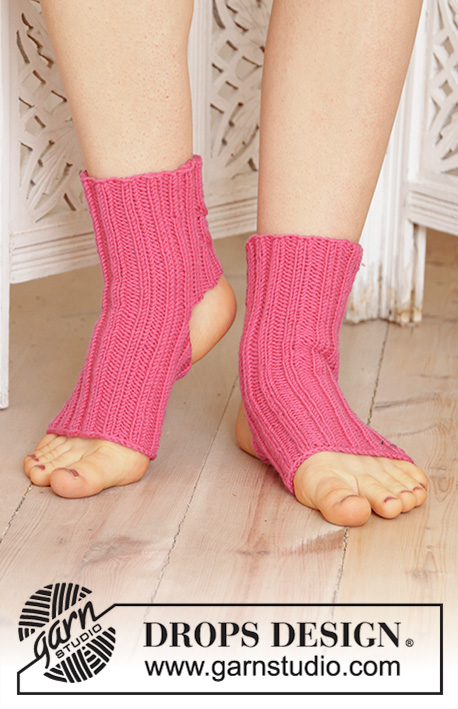 No Shorcuts / DROPS 193-21 - Kötött zokni DROPS Merino Extra Fine fonalból A darabot csavart- és bogyós mintával kötjük. 35 - 43 éves méretekben Téma: jóga