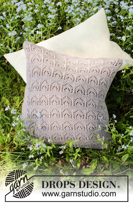 Erendis Pillow / DROPS 198-28 - Copri cuscino ai ferri, con un motivo traforato in DROPS BabyAlpaca Silk. Per un cuscino di 45 x 45 cm.