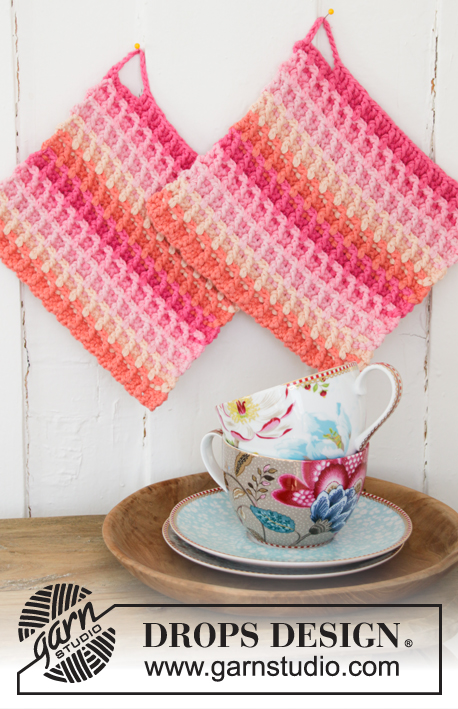 Waffle Rainbow / DROPS 198-42 - Crocheted cloths with stripes and texture pattern. Piece is crocheted in DROPS Paris.