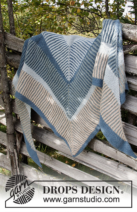 Sandstone Wrap / DROPS 203-16 - Xaile tricotado de cima para baixo com riscas e canelado inglês bicolor, em DROPS Alpaca.