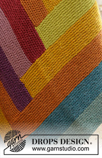 Abstract Rainbow / DROPS 203-2 - Couverture tricotée en DROPS Snow, avec des rayures au point mousse.