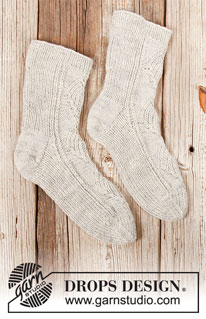 Free patterns - Women's Socks & Slippers / DROPS 203-32