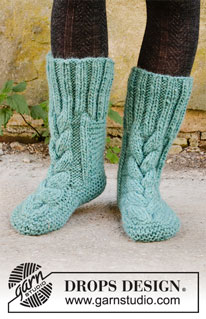 Free patterns - Slippers / DROPS 203-34