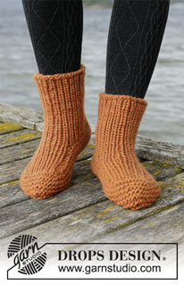 Free patterns - Slippers / DROPS 203-37