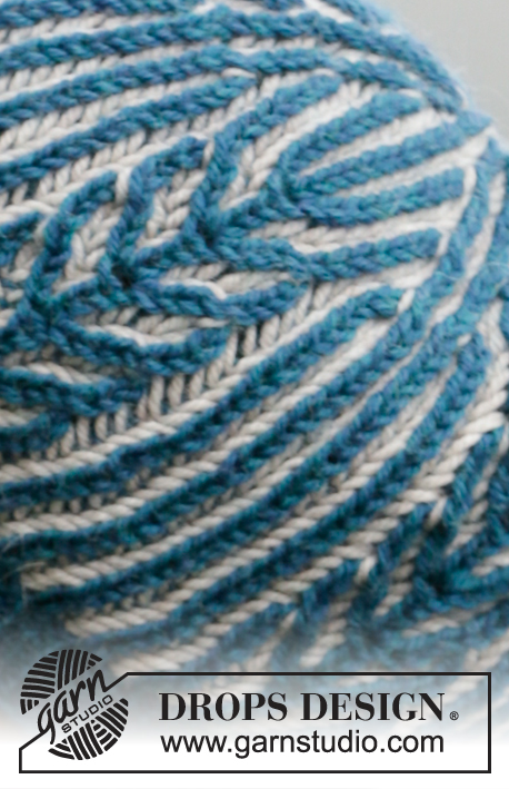 Blue Flake / DROPS 204-27 - Boina tricotada em canelado inglês bicolor, em DROPS Merino Extra Fine.