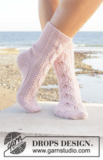 Free patterns - Women's Socks & Slippers / DROPS 209-25