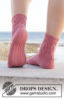 Free patterns - Women's Socks & Slippers / DROPS 209-26