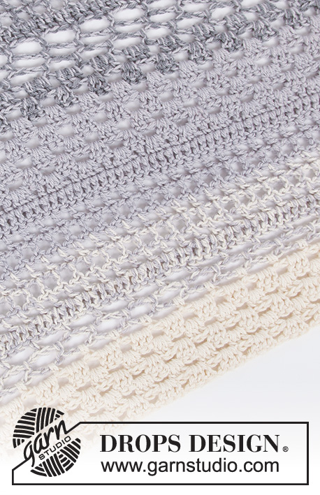 Calm Shores / DROPS 211-21 - Xaile crochetado com 2 fios DROPS BabyAlpaca Silk, com ponto rendado e riscas.