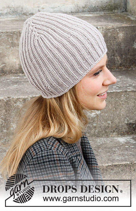 City Sidewalks / DROPS 214-22 - Knitted hat with English rib in DROPS Big Merino. One size.