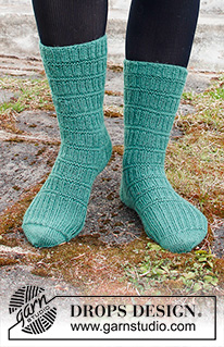 Free patterns - Women's Socks & Slippers / DROPS 214-56