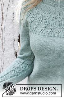 Wild Mint Sweater / DROPS 215-16 - Pull tricoté de haut en bas, avec col doublé, empiècement arrondi et point texturé, en DROPS Cotton Merino Du S au XXXL