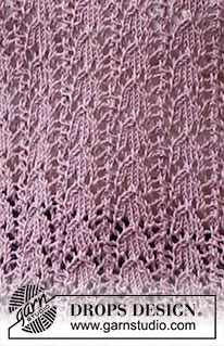 Playful Petals / DROPS 220-24 - Gebreide trui met korte mouwen in DROPS Safran. Het werk wordt gebreid met kantpatroon. Maten S - XXXL.