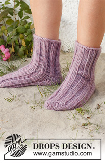 Free patterns - Children Socks & Slippers / DROPS 223-44