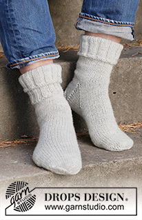 Winter Wander / DROPS 224-30 - Gebreide sokken voor heren in 2 draden DROPS Fabel. Maten 38 - 46.