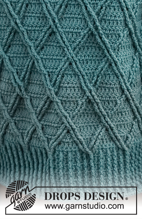 Teal Crossover Sweater / DROPS 227-29 - DROPS Merino Extra Fine lõngast heegeldatud reljeefsete sammastega, palmikutega ja topeltkaelusega džemper suurustele S kuni XXXL