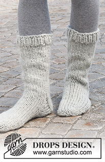 Free patterns - Women's Socks & Slippers / DROPS 227-57