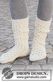 Free patterns - Women's Socks & Slippers / DROPS 227-67