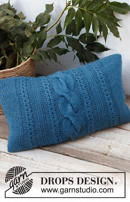 December Tide Pillow / DROPS 228-61 - Knitted cushion cover with cables in DROPS Flora and DROPS Kid-Silk.