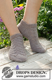 Free patterns - Women's Socks & Slippers / DROPS 229-23