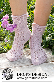 Free patterns - Women's Socks & Slippers / DROPS 229-24