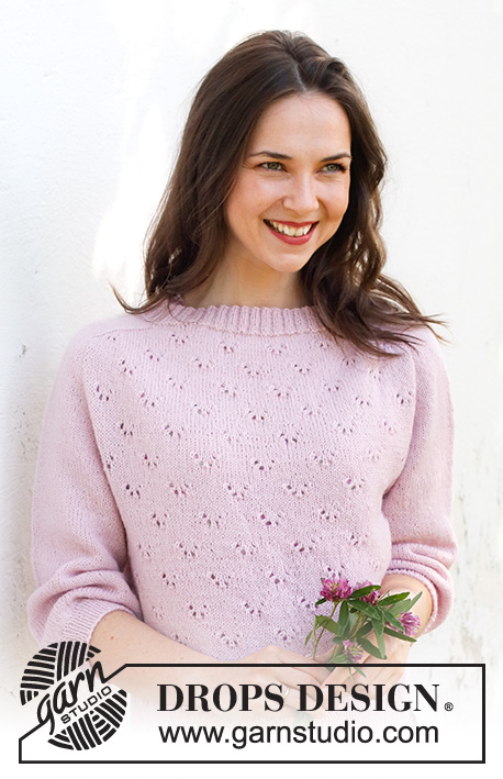 Pink Peony Sweater / DROPS 232-25 - Sweter na drutach, przerabiany od góry do dołu, z rękawami typu saddle shoulder, ściegiem ażurowym i rękawami 3/4, z włóczki DROPS Flora. Od S do XXXL.