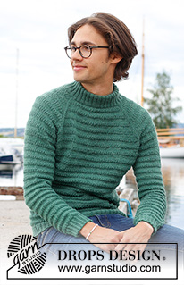 Green Harmony / DROPS 233-11 - Pulôver tricotado de cima para baixo para homem com cavas raglan, ponto texturado e gola dobrada. Do S ao XXXL.