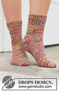 Free patterns - Women's Socks & Slippers / DROPS 234-68