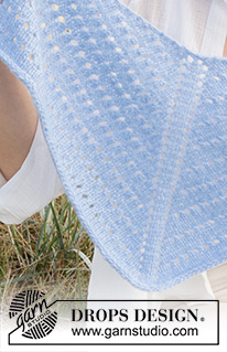 Little Bluebird / DROPS 238-14 - Šátek s dírkovým vzorem a dutinkovým okrajem pletený shora dolů z příze DROPS Air.