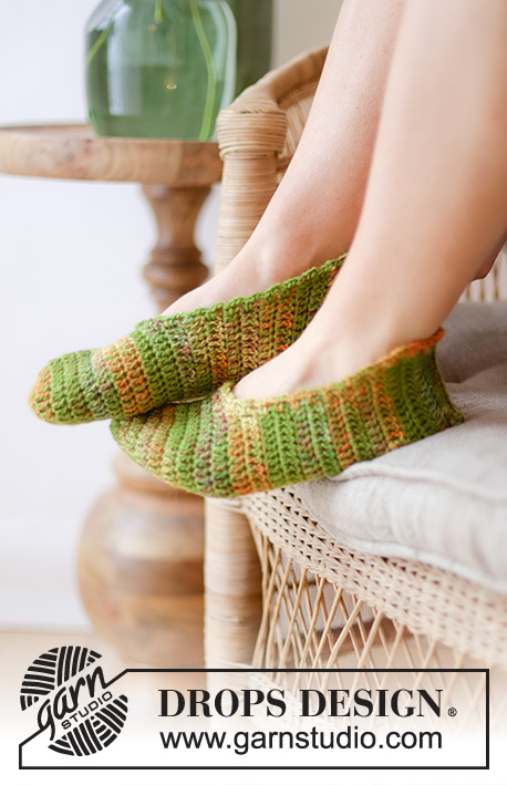 Grasshoppers / DROPS 238-24 - Crocheted slippers in 2 strands DROPS Fabel. Size 35 to 43 = US 4 1/2  to 12 1/2
