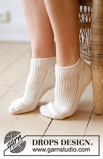 Free patterns - Women's Socks & Slippers / DROPS 238-25