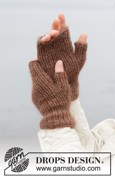 Autumn's Hush Wrist Warmers / DROPS 242-17 - Bezprsté rukavice pletené pružným vzorem z příze DROPS Alpaca a DROPS Kid-Silk.