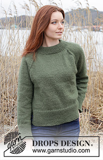 Sea Maiden Sweater / DROPS 244-18 - Stickad tröja i DROPS Karisma. Arbetet stickas uppifrån och ner i slätstickning med dubbel halskant, raglan och sprund i sidorna. Storlek S - XXXL.