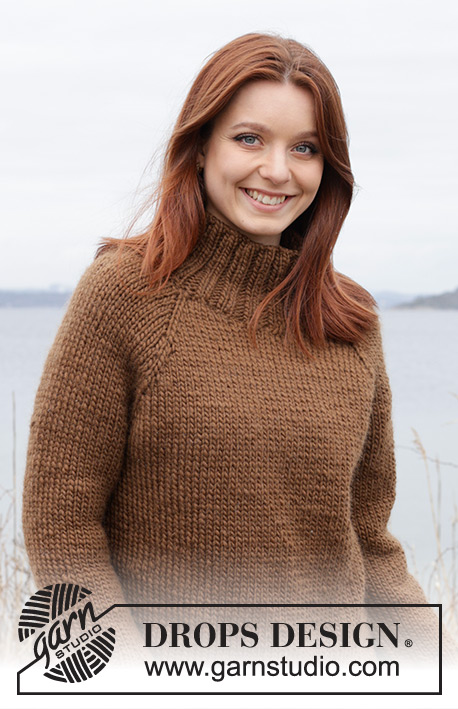 Autumn Amber Sweater / DROPS 244-25 - Kötött Drops pulóver DROPS Snow fonalból. A darabot fentről lefelé irányban készítjük, harisnyakötéssel, raglán szabásvonallal és magas nyakkal. S - XXXL méretekben.