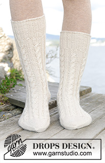 Free patterns - Women's Socks & Slippers / DROPS 244-39