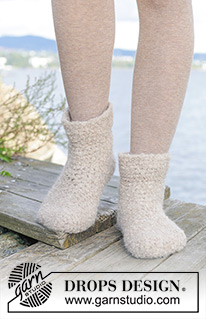 Free patterns - Women's Socks & Slippers / DROPS 244-41